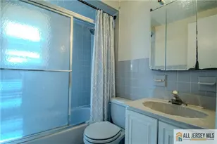 [Address not provided], Iselin, NJ 08830 - Photo 11