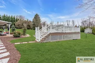 5 Travis Ct, Monroe Township, NJ 08831 - Photo 31