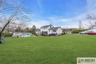 5 Travis Ct, Monroe Township, NJ 08831 - Photo 29