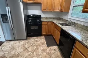139 Rues Ln, East Brunswick Township, NJ 08816 - Photo 5