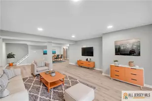 10 Dancaster Ct, Sayreville, NJ 08872 - Photo 31
