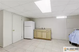 40 La Valencia Rd, Old Bridge Township, NJ 07726 - Photo 19