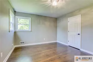 21 Monroe Ave, Carteret, NJ 07008 - Photo 13