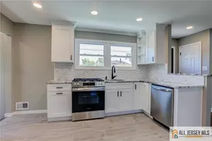 21 Monroe Ave, Carteret, NJ 07008 - Photo 11