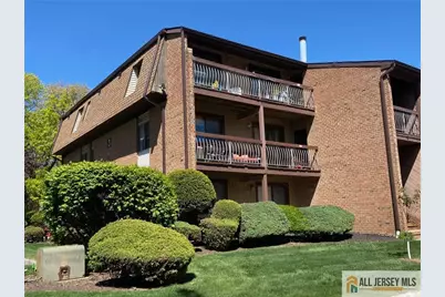 301 Edison Glen Terrace #301, Edison, NJ 08837 - Photo 3