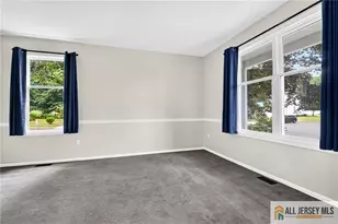 2 Wharton Ct, South Brunswick Township, NJ 08824 - Photo 7