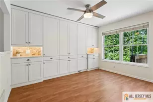 40 Lakeview Dr, Helmetta, NJ 08828 - Photo 11