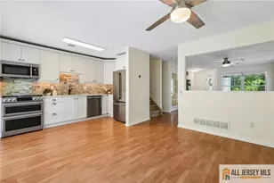 40 Lakeview Dr, Helmetta, NJ 08828 - Photo 13