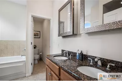 32 E Summit Avenue, Sewaren, NJ 07077 - Photo 23