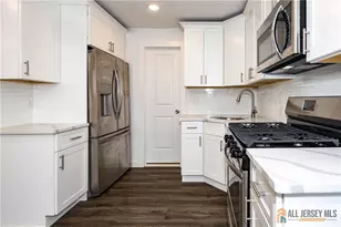 41 Paul St, Fords, NJ 08863 - Photo 7