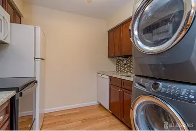70-10 Prospect Street #10, Metuchen, NJ 08840 - Photo 9