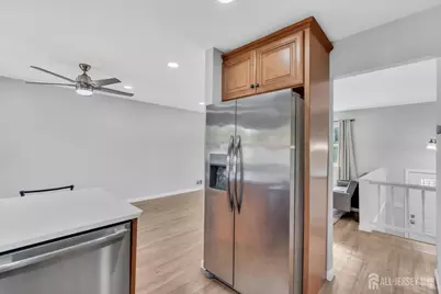125 Jeff Street, Edison, NJ 08837 - Photo 17