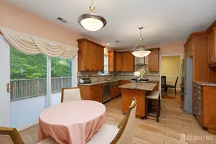 25 Edinburg Ln, East Brunswick Township, NJ 08816 - Photo 13