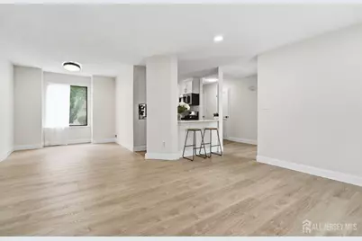 93 Gate House Lane, Edison, NJ 08820 - Photo 9