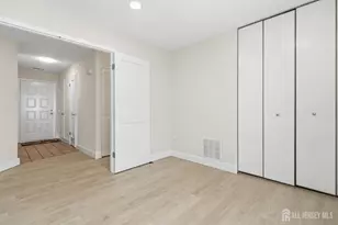 93 Gate House Ln, Edison, NJ 08820 - Photo 25