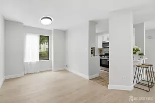93 Gate House Ln, Edison, NJ 08820 - Photo 11