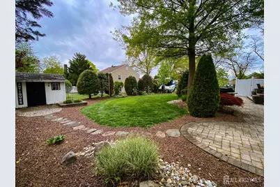 608 E Hendricks Boulevard E, South Plainfield, NJ 07080 - Photo 45