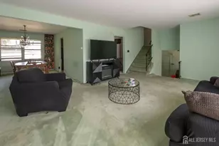 52 Embroidery St, Sayreville, NJ 08872 - Photo 5