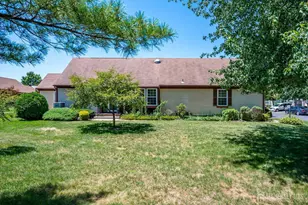 10B Betsy Ross Dr, Monroe Township, NJ 08831 - Photo 3