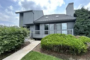 89 Linda Ln, Edison, NJ 08820 - Photo 1