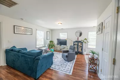 637 Main Street, Sayreville, NJ 08872 - Photo 11
