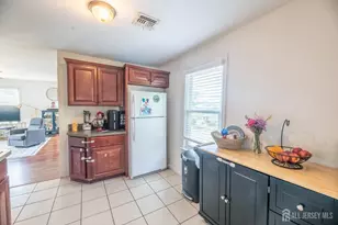 637 Main St, Sayreville, NJ 08872 - Photo 21