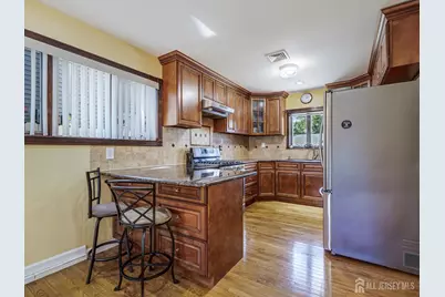 24 Winthrop Road, Edison, NJ 08817 - Photo 9