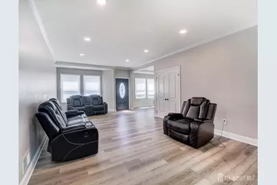 415 Plainfield Avenue, Piscataway Township, NJ 08854 - Photo 5