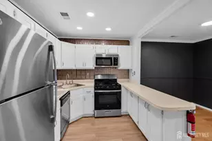 39 Pennsylvania Way, North Brunswick Township, NJ 08902 - Photo 9
