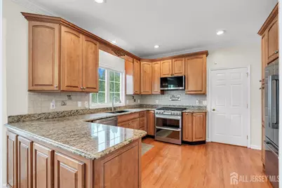 242 Grandview Avenue, Piscataway Township, NJ 08854 - Photo 15