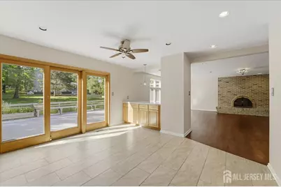 6 King Arthurs Court, Edison, NJ 08820 - Photo 17