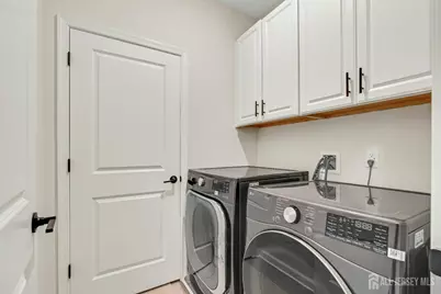 610 Sadie Circle, New Brunswick, NJ 08901 - Photo 25