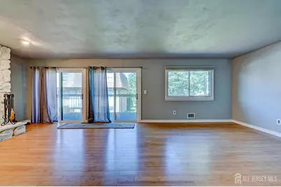 1705 N Oaks Boulevard N, North Brunswick Township, NJ 08902 - Photo 9
