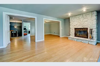 1705 N Oaks Boulevard N, North Brunswick Township, NJ 08902 - Photo 17