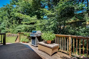 48 Frost Ave, Edison, NJ 08820 - Photo 5