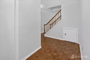 61 Tennyson Dr, Plainsboro Township, NJ 08536 - Photo 5