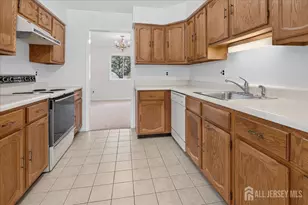61 Tennyson Dr, Plainsboro Township, NJ 08536 - Photo 9