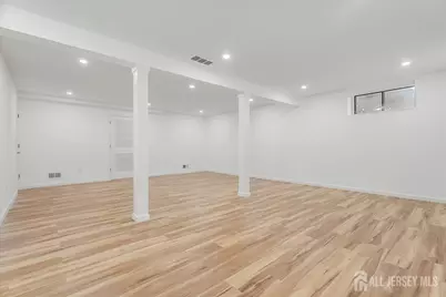 131 Beverly Hill Terrace, Woodbridge Township, NJ 07095 - Photo 15