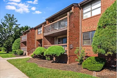 131 Beverly Hill Terrace, Woodbridge Township, NJ 07095 - Photo 3