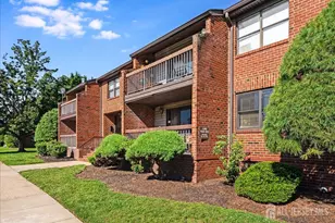 131 Beverly Hl Ter, Woodbridge Township, NJ 07095 - Photo 3