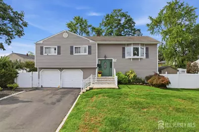 105 Osceola Avenue, Middlesex, NJ 08846 - Photo 1