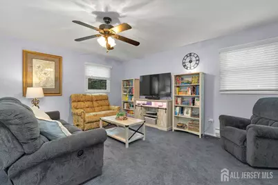 16 Hawthorne Avenue #16, Colonia, NJ 07067 - Photo 11