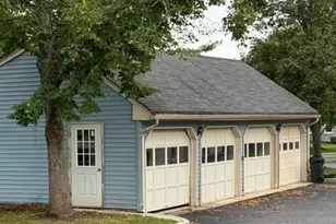 8 Benjamin Franklin Dr, Monroe Township, NJ 08831 - Photo 9