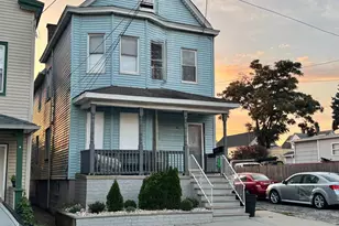 686 Charles St, Perth Amboy, NJ 08862 - Photo 3