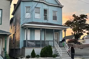 686 Charles St, Perth Amboy, NJ 08862 - Photo 1