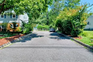 1465 Thomas Ave, North Brunswick Township, NJ 08902 - Photo 7
