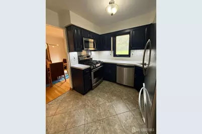 8 Teaberry Drive, Edison, NJ 08820 - Photo 7