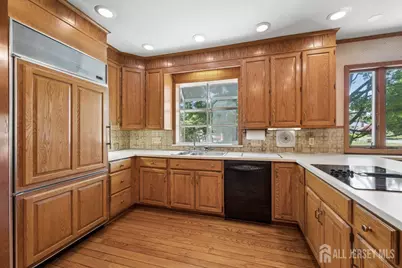 261 Beechwood Avenue, Middlesex, NJ 08846 - Photo 15