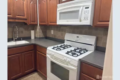 1027 Cricket Lane #1027, Woodbridge Township, NJ 7095 - Photo 5