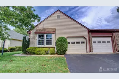 4 Martin Van Buren Drive #B, Monroe Township, NJ 08831 - Photo 3
